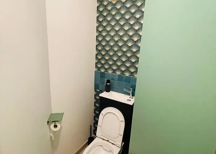 #hn - F2 Avec Balcon Pied De La Gare Apartment *